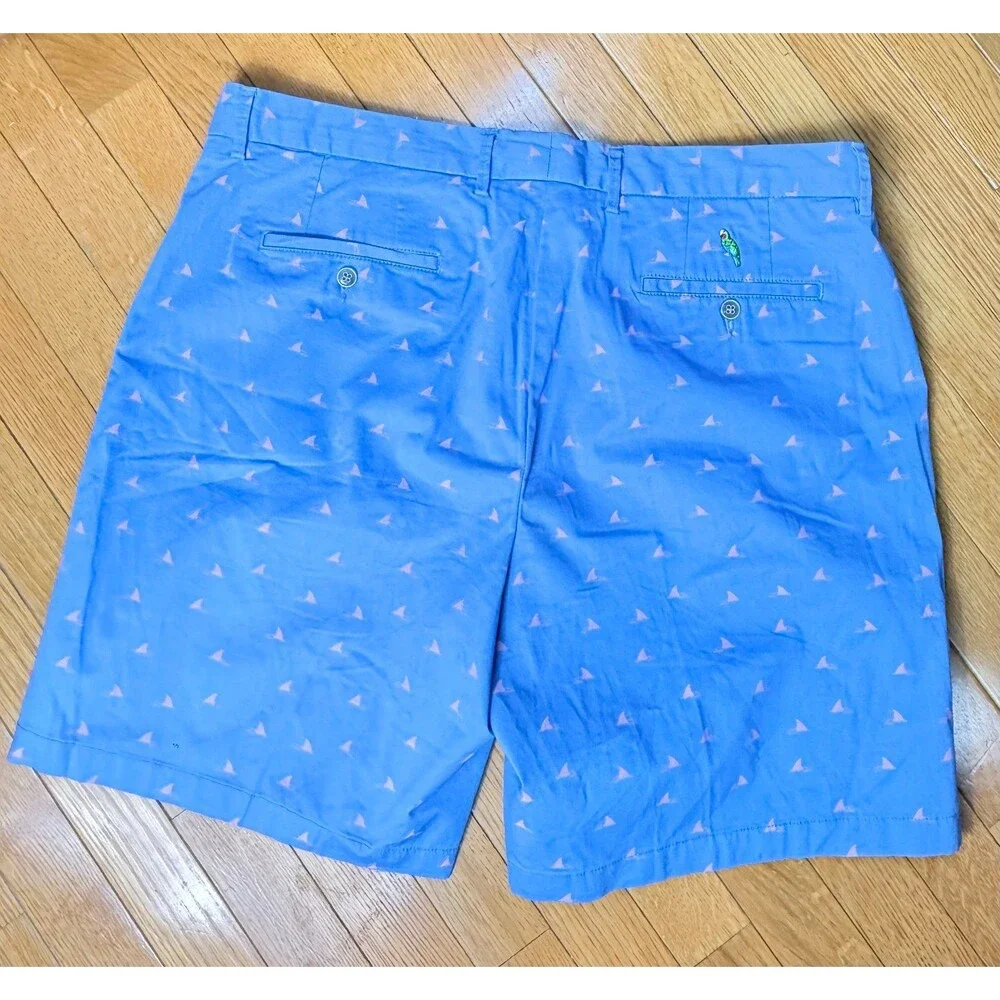 Peter Millar Shorts Mens 38 Performance Golf Blue Shark Fin Print Stretch Summer